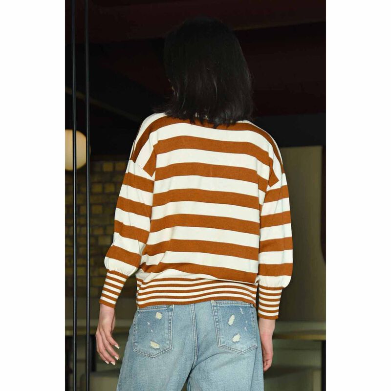 Cooper V Neck For Victory Jumper image number 3